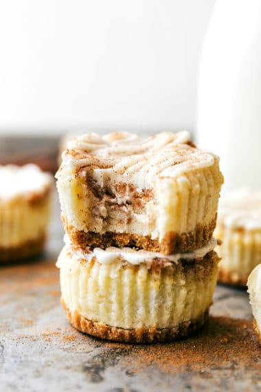 Miniature Cinnamon Roll Cheesecakes - Chelsea's Messy Apron