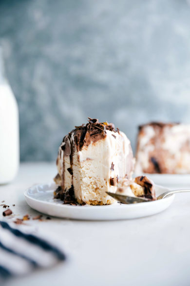 Ice Cream Pie {3-Ingredients!} - Chelsea's Messy Apron