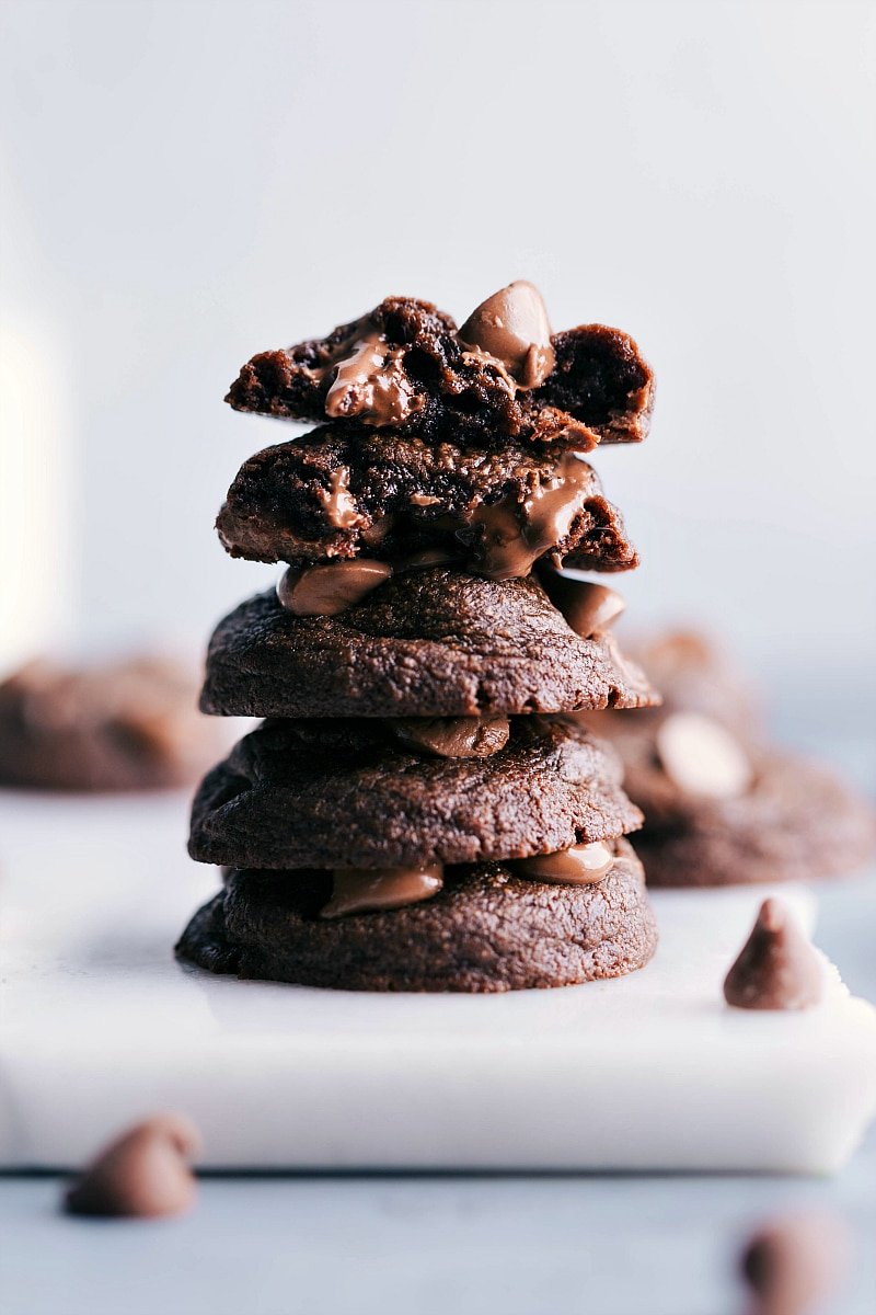 Fudge Brownie Cookies {7 Ingredients!} | Chelsea's Messy Apron