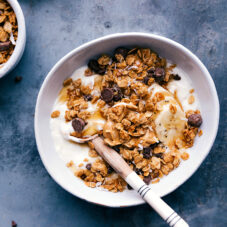 Peanut Butter Granola {& How To Use It!} - Chelsea's Messy Apron