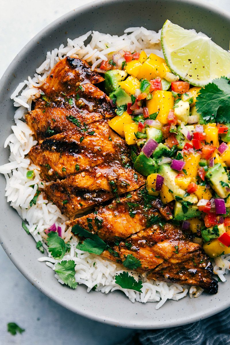 Chili Lime Chicken and Rice Meal Prep Bowls
