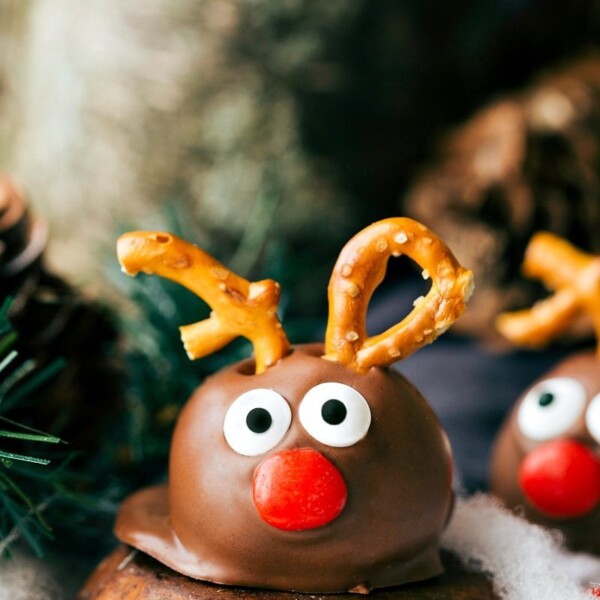 Five Christmas OREO Cookie Truffles - Chelsea's Messy Apron