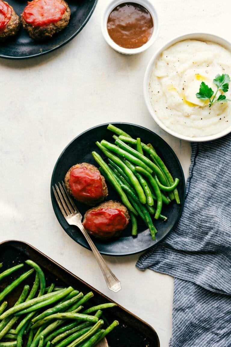 Mini Meatloaf {One Pan} - Chelsea's Messy Apron