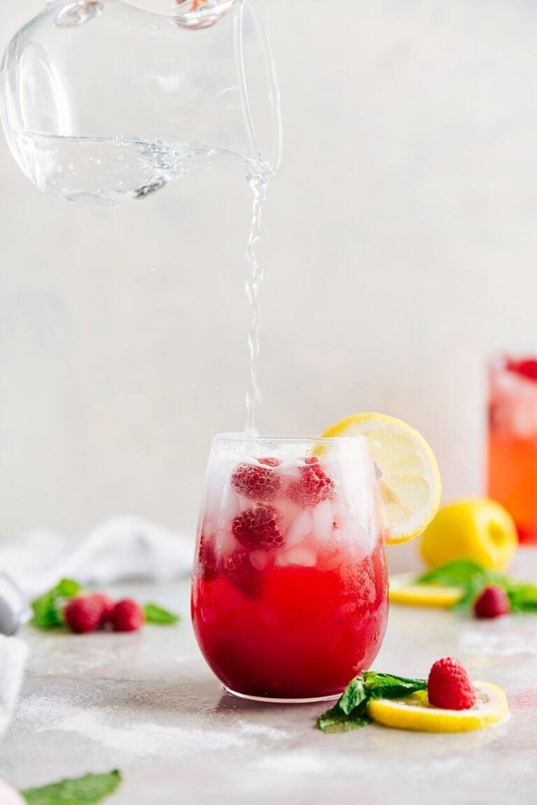 Sparkling Raspberry Lemonade - Chelsea's Messy Apron