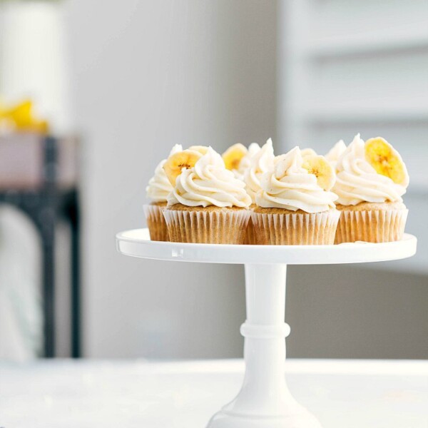 Cake Stand holding eight Banana Cupcakes.