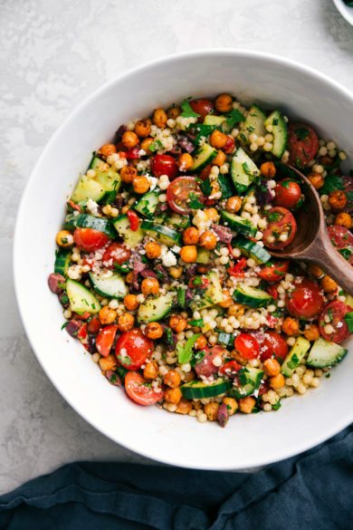 Chickpea Salad {Mediterranean Inspired} - Chelsea's Messy Apron