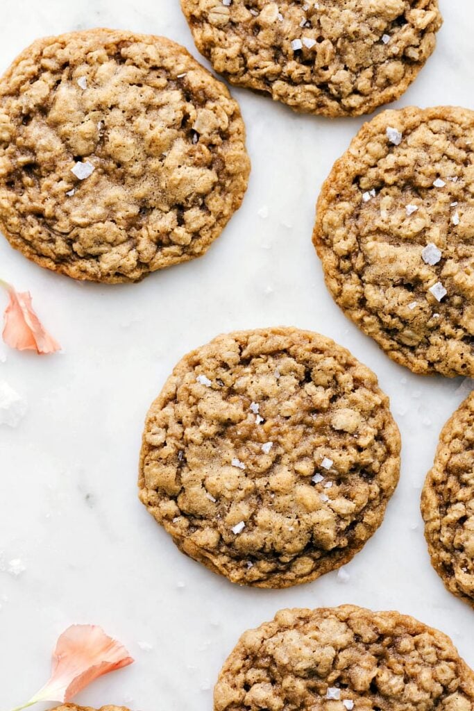 Oatmeal Cookies {Insanely CHEWY & Flavorful!} - Chelsea's Messy Apron