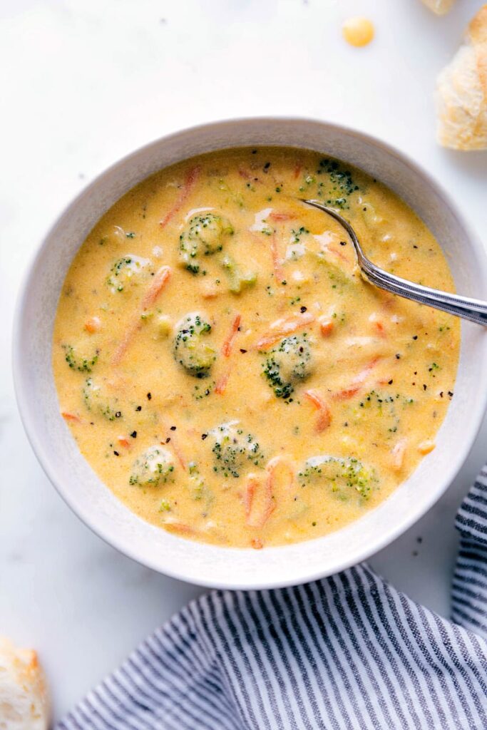 Broccoli Cheddar Soup {ONE Pot!} - Chelsea's Messy Apron