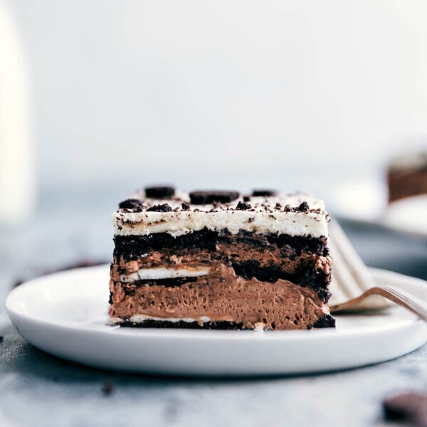 Slice of Oreo Icebox Cake.