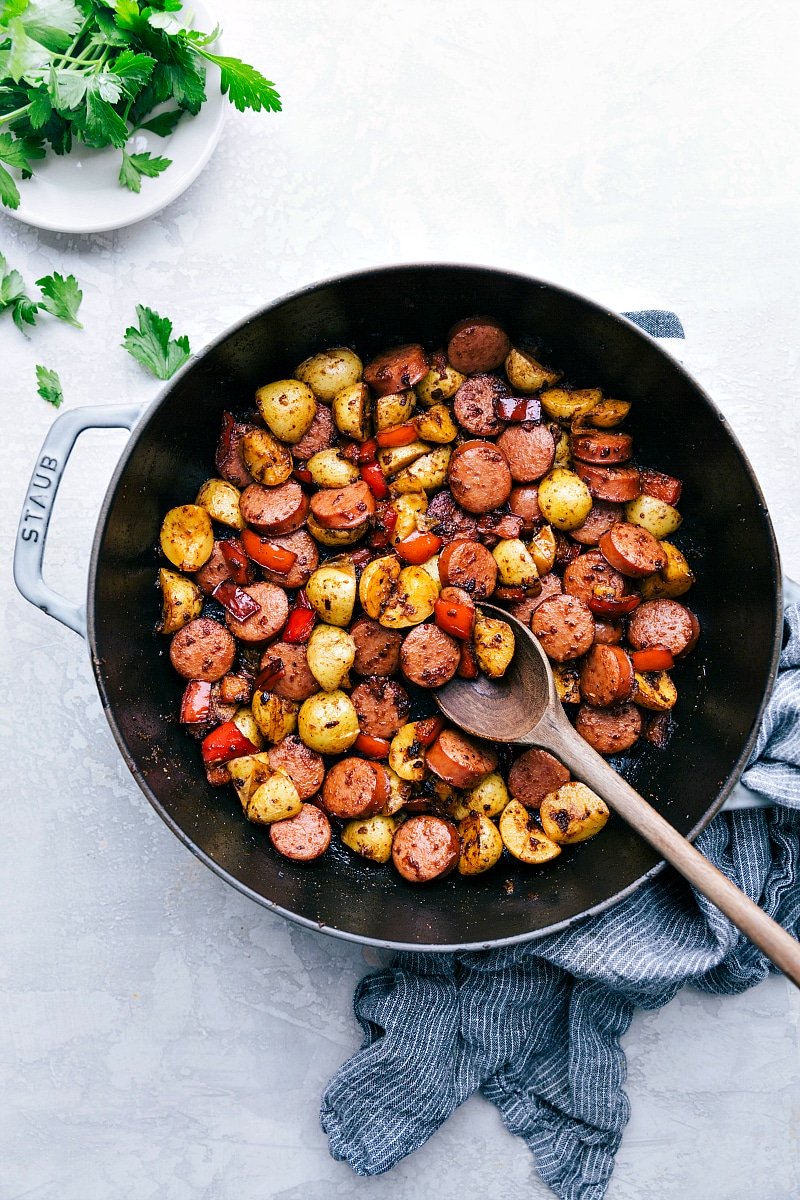 https://www.chelseasmessyapron.com/wp-content/uploads/2019/04/Sausage-and-Potatoes-Skillet-Meal-2.jpg