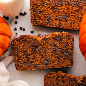 Bread + Tea Towel (pumpkin chocolate chip/wreath)