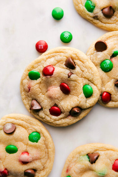 Santa Cookies - Chelsea's Messy Apron