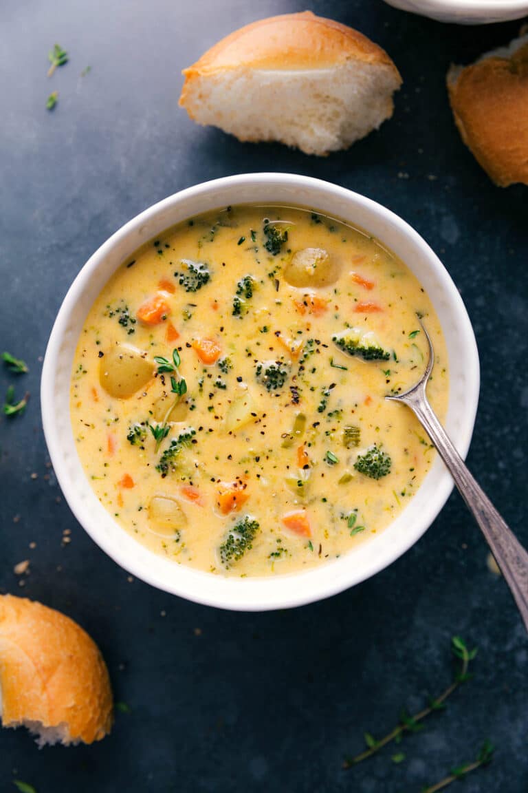 Broccoli Potato Soup (SO Creamy!) - Chelsea's Messy Apron