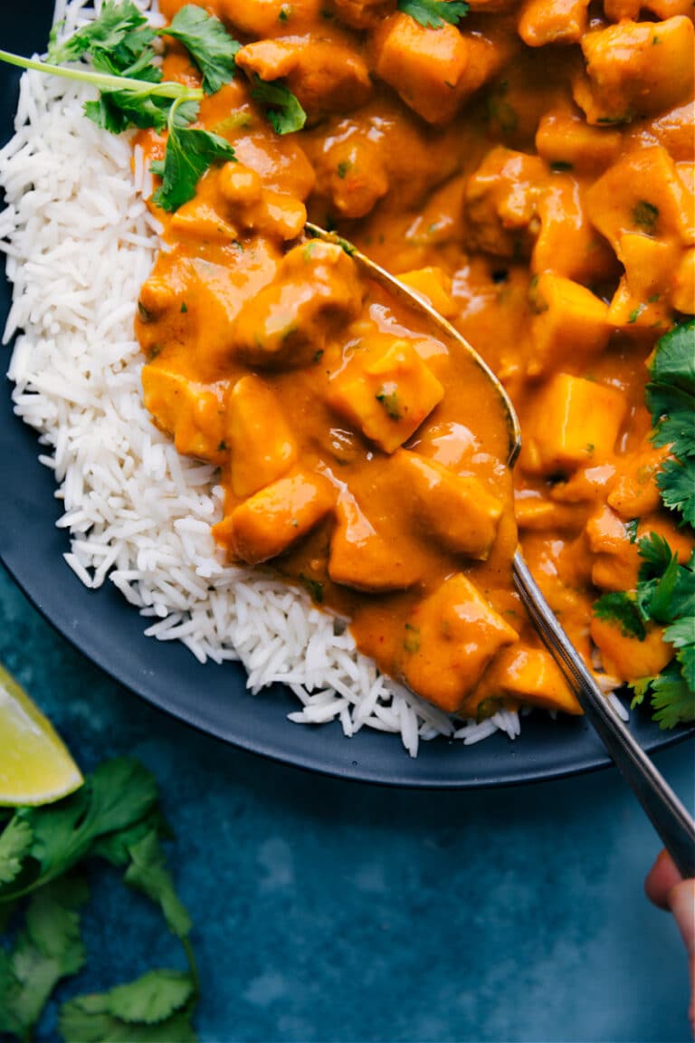 Mango Chicken Curry (Thai Inspired!) - Chelsea's Messy Apron