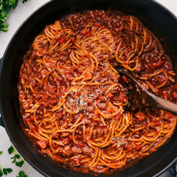 One Pot Spaghetti freshly cooked in the pot.