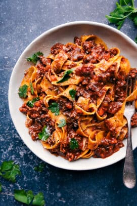 Ragu (italian Recipe!) - Chelsea's Messy Apron