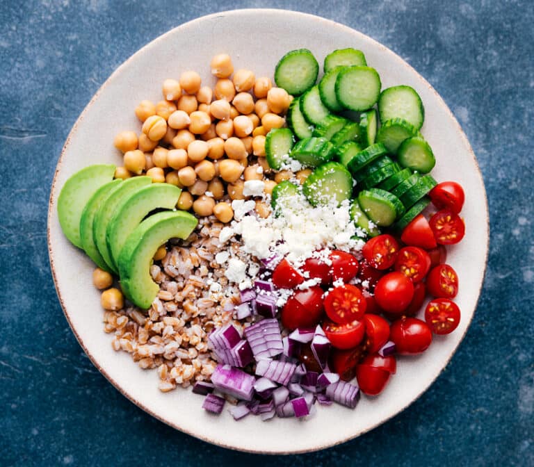 Grain Bowl (Greek Inspired!) - Chelsea's Messy Apron