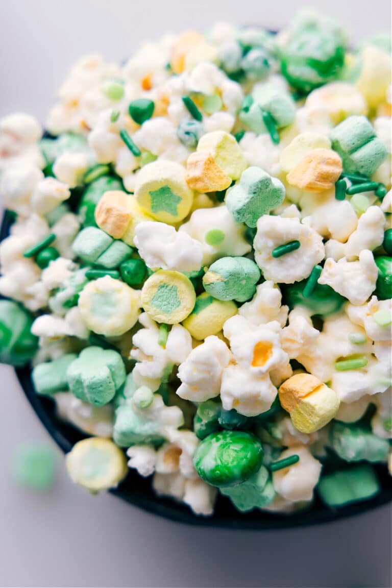 St. Patrick's Day Popcorn - Chelsea's Messy Apron