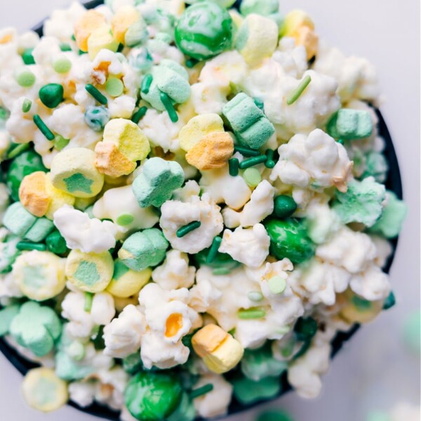 St. Patrick's Day Popcorn - Chelsea's Messy Apron