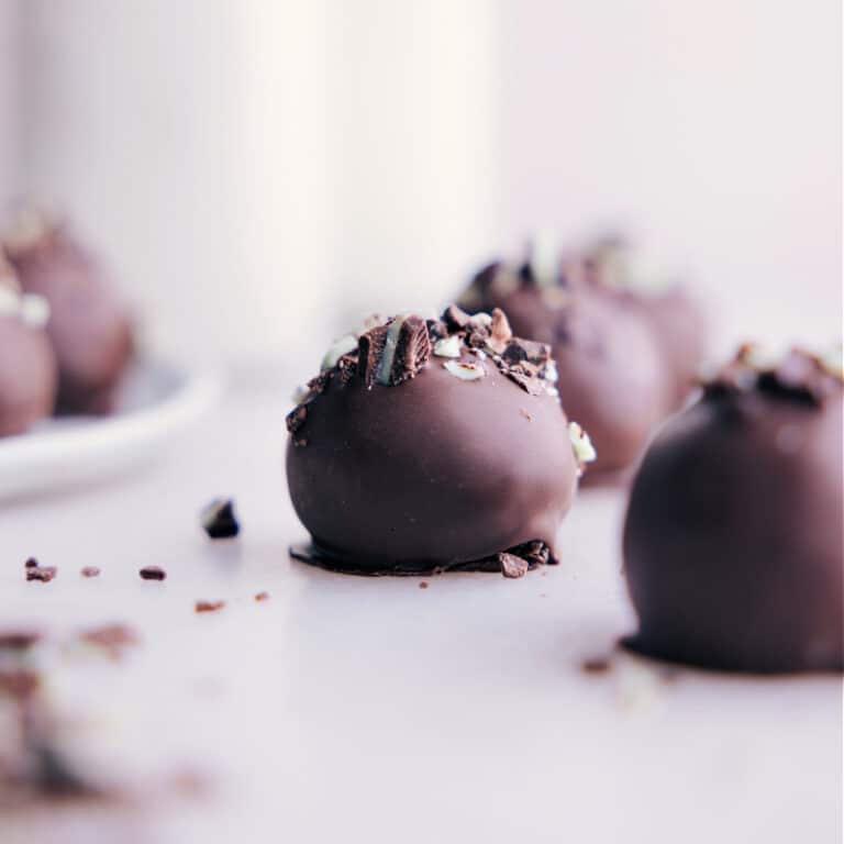 Mint Oreo Truffles - Chelsea's Messy Apron