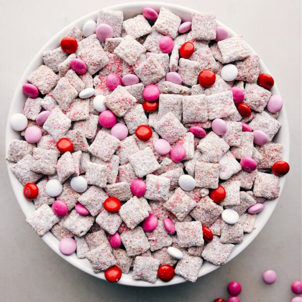 A big bowl of Valentine Muddy Buddies.