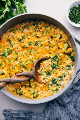 ONE POT Chicken Broccoli Rice Casserole - Chelsea's Messy Apron