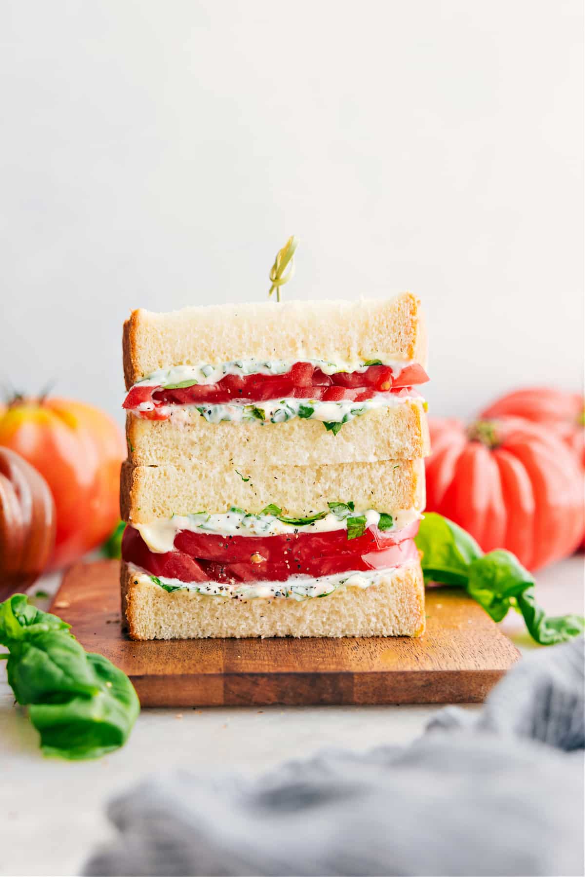 The fresh tomato sandwich ready to be enjoyed.